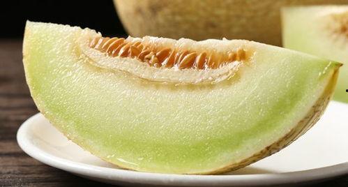 吃瓜牛奶蜜瓜口味雪糕视频